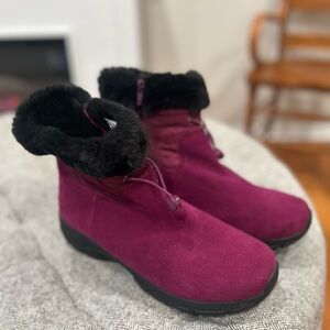 Lands End women’s snow boots size 10